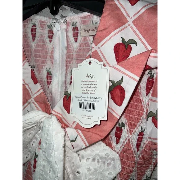 NWT! Ivy City Co Alice Dress Strawberry Novelty Print Smocked Cottagecore Dress - Picture 5 of 11